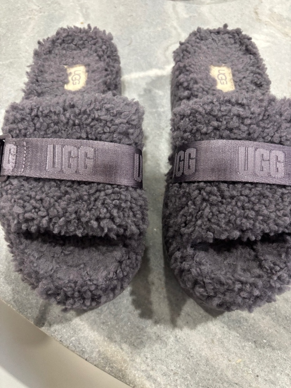 WOMENS UGG FLUFFITA SHEEPSKIN PLATFORM SLIDE